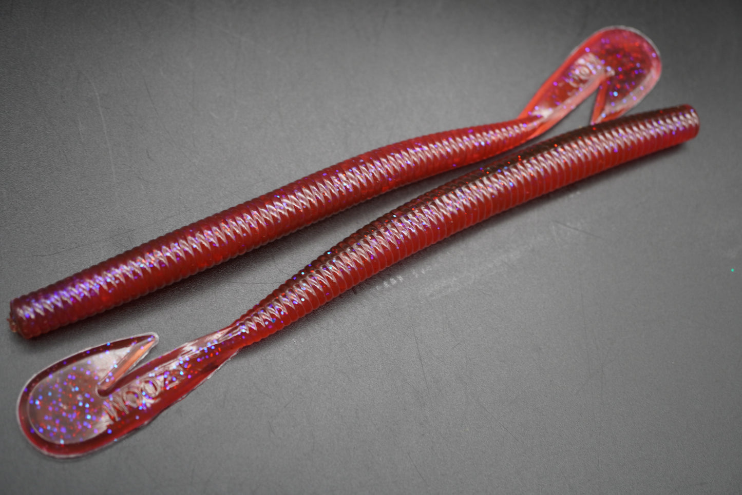 (113) Magnum Ultra Vibe Speed Worm