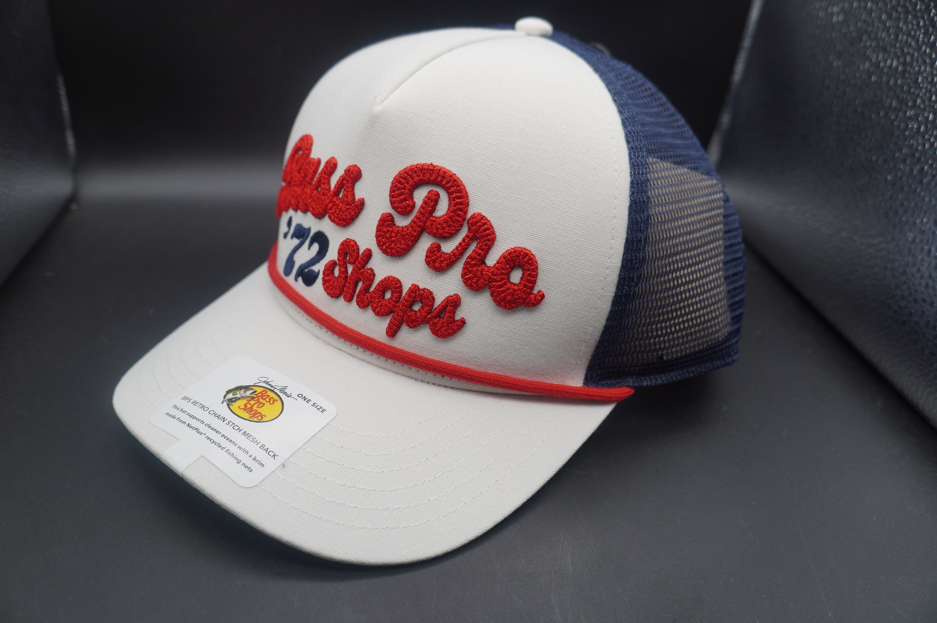 Bass Pro Shops Retro Mesh-Back Snapback Cap - White/Navy(刺繍ロゴ