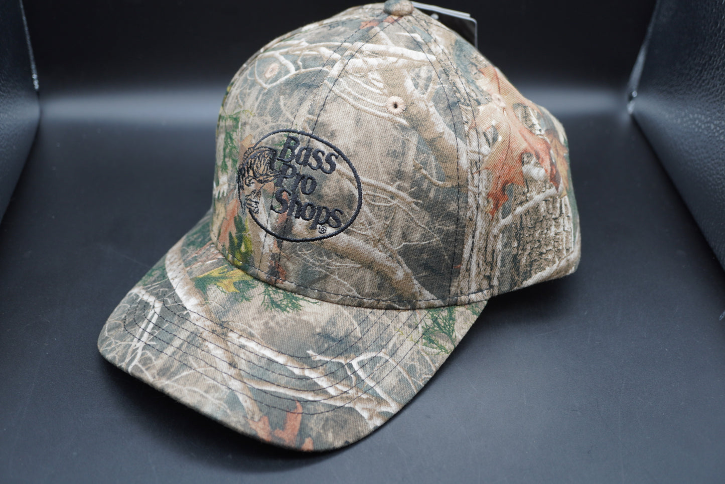 Bass Pro Shops Camo Tonal Logo Cap for Men - TrueTimber (刺繍ロゴ)