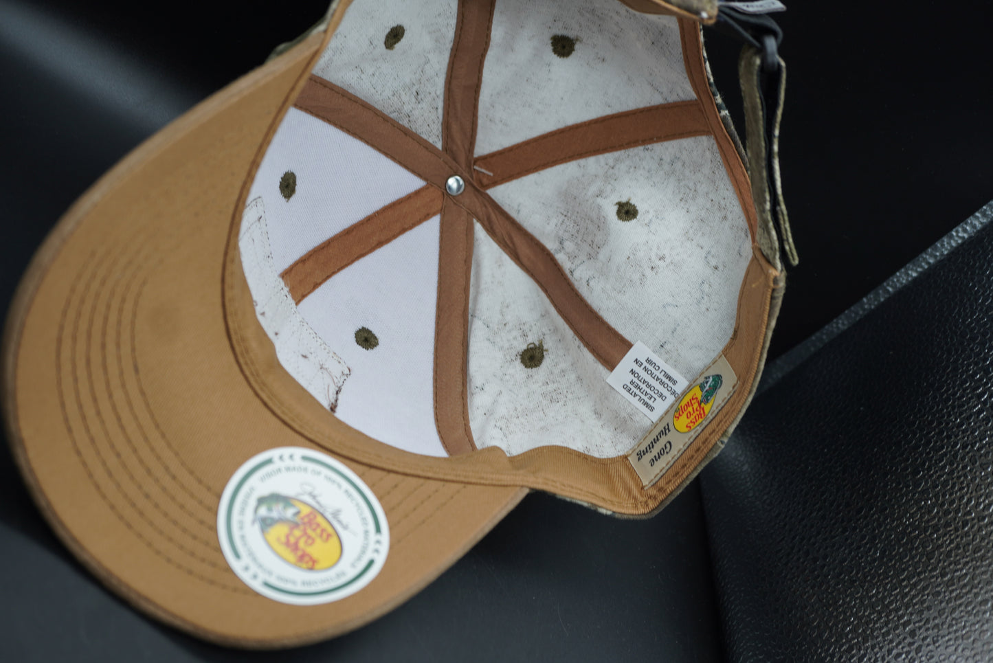 Bass Pro Shops Stacked Leather Patch Cap(レザーロゴ)