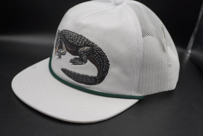 Bass Pro Shops Embroidered Alligator Mesh Snapback Cap(刺繍ロゴ)