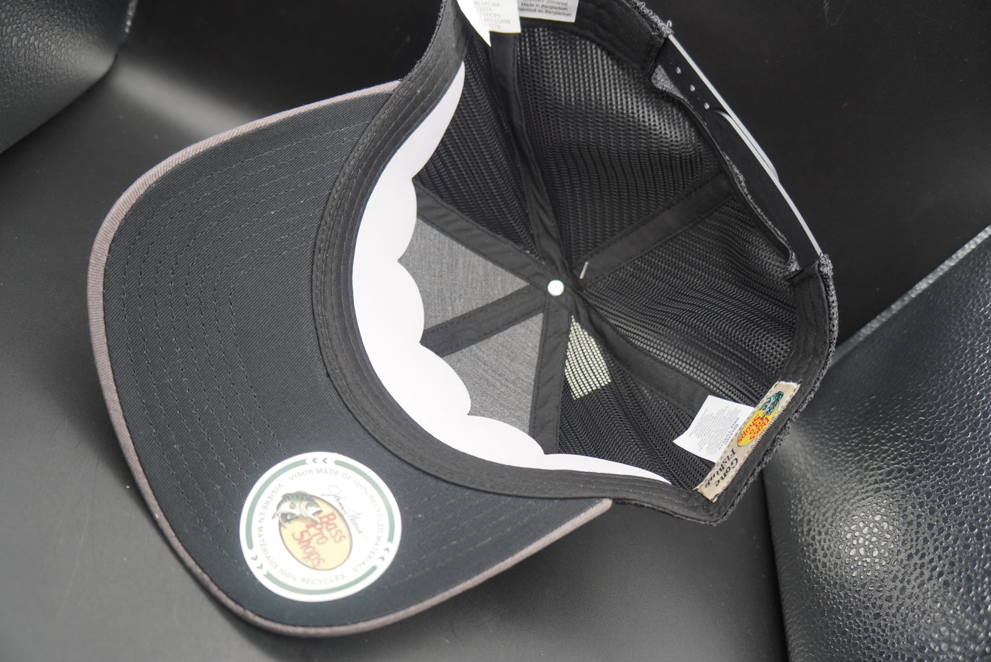 Bass Pro Shops Leaping Bass Logo Cap - Charcoal/Black(刺繍ロゴ)