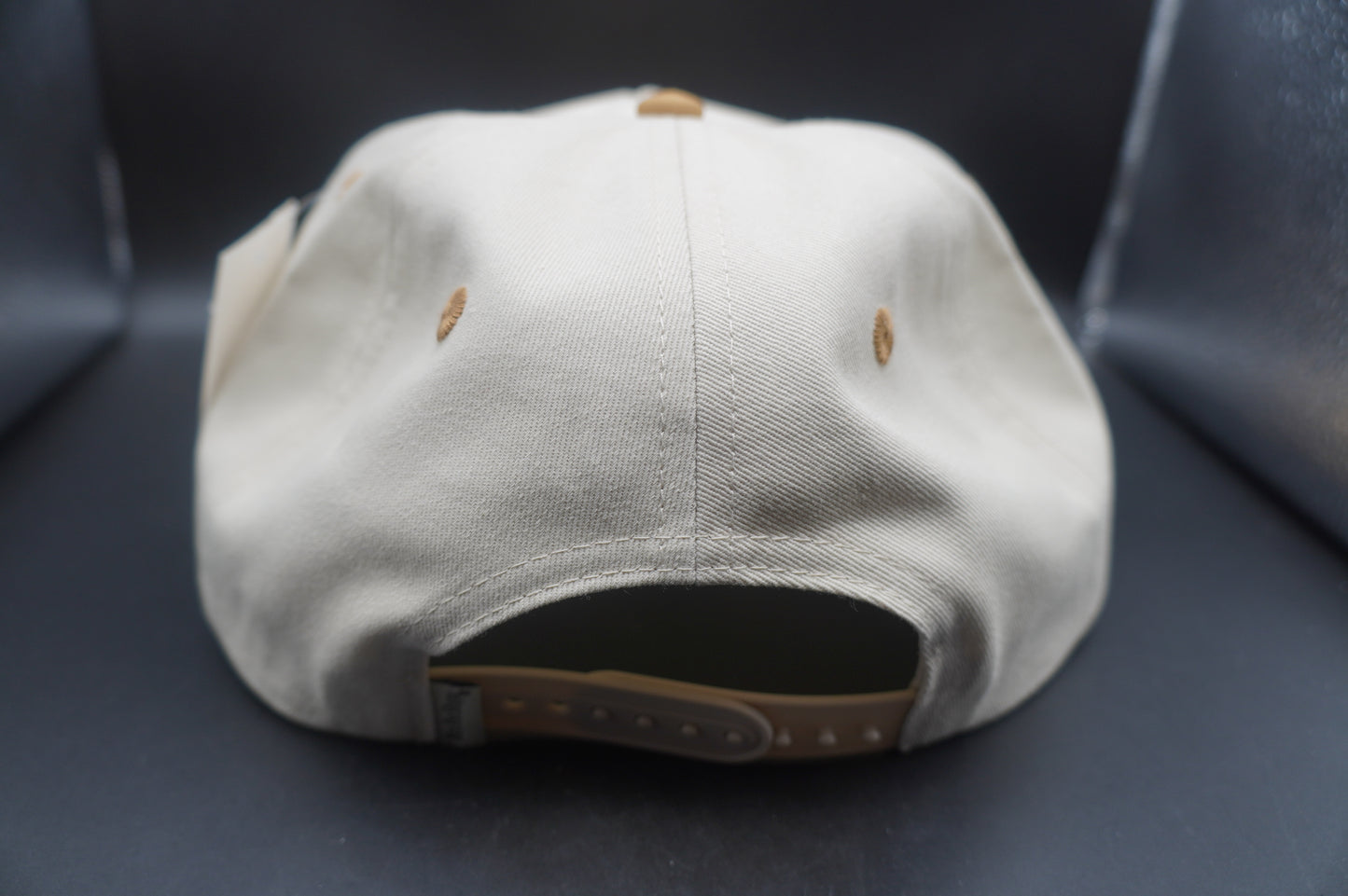 Bass Pro Shops Chenille Patch Cap - Putty/Gold(刺繍ロゴ)