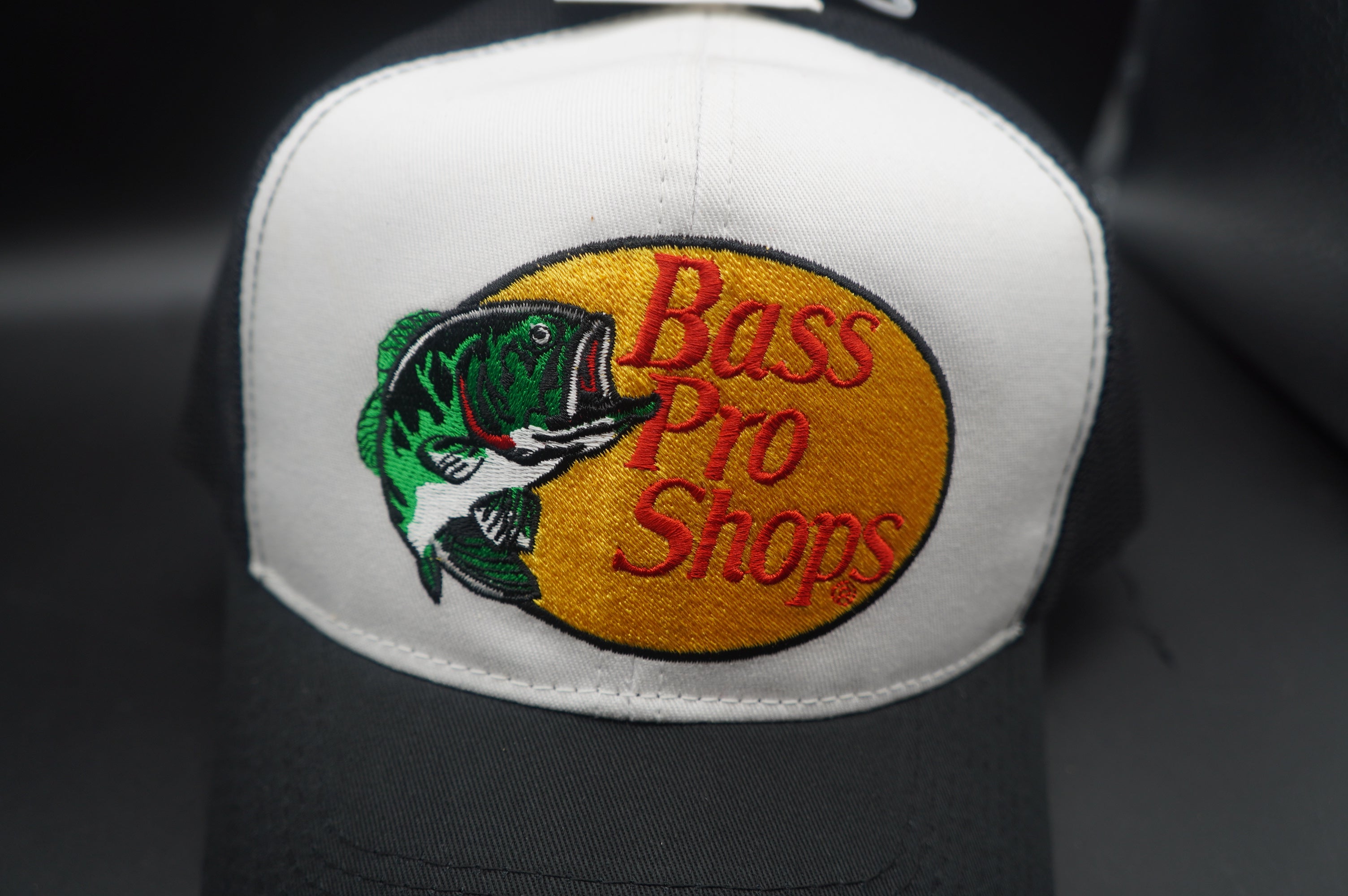 Bass Pro Shops Embroidered Logo Mesh-Back Cap - Black(刺繍ロゴ