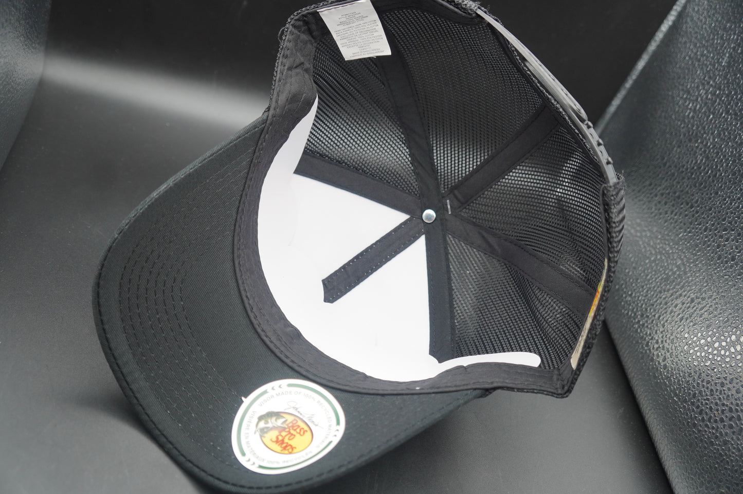 Bass Pro Shops Embroidered Logo Mesh-Back Cap - Black(刺繍ロゴ)