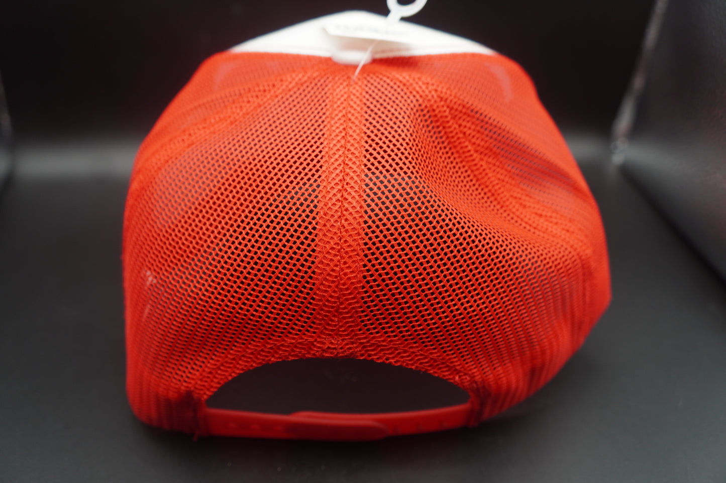 Bass Pro Shops Embroidered Logo Mesh-Back Cap - Red(刺繍ロゴ)